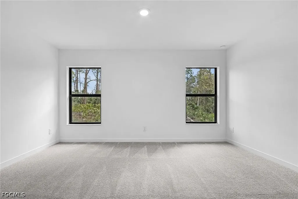 2216 NW 2nd Place Cape Coral FL 33993