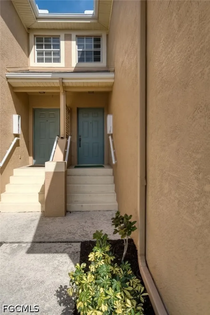 23039 Lone Oak Drive Estero FL 33928