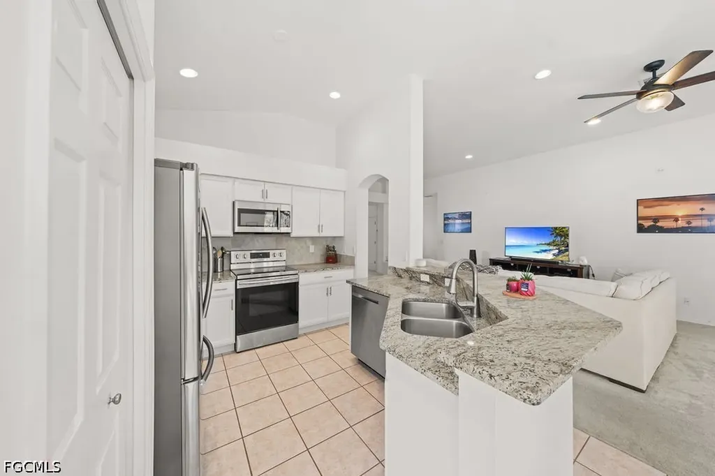 23039 Lone Oak Drive Estero FL 33928