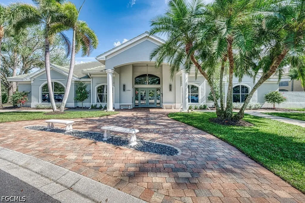 23039 Lone Oak Drive Estero FL 33928