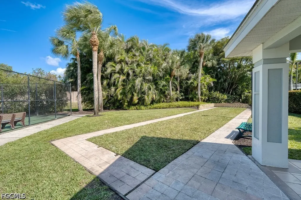 23039 Lone Oak Drive Estero FL 33928