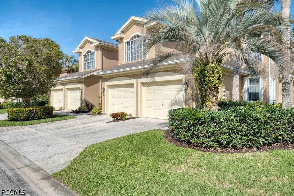 23039 Lone Oak Drive Estero FL 33928
