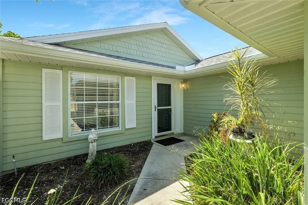 14875 Crescent Cove Drive Fort Myers FL 33908