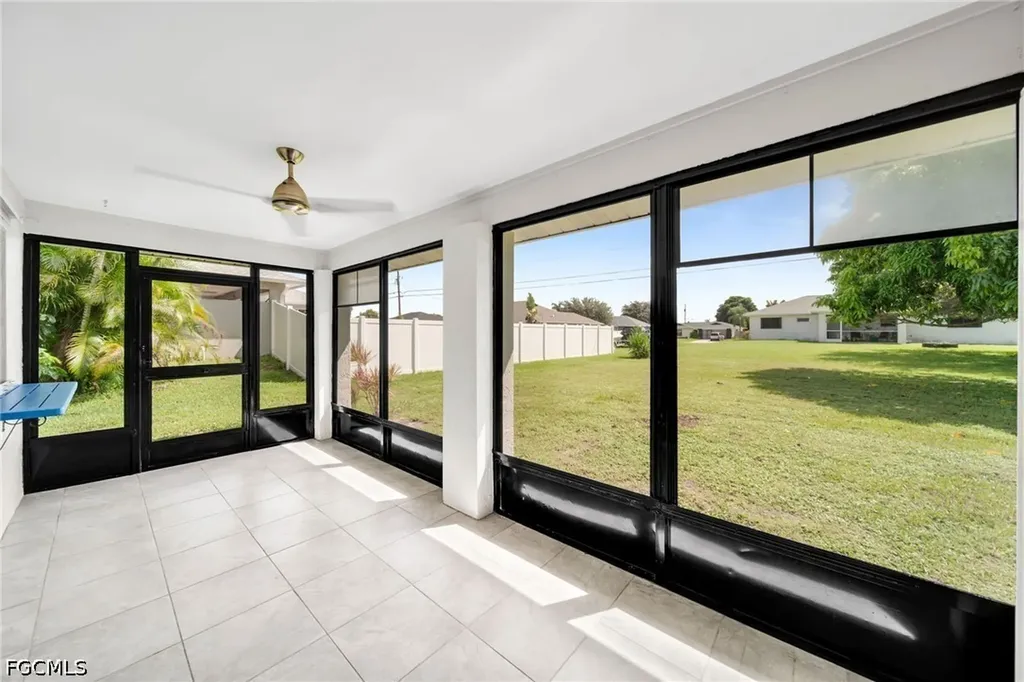 919 SE 5th Place Cape Coral FL 33990