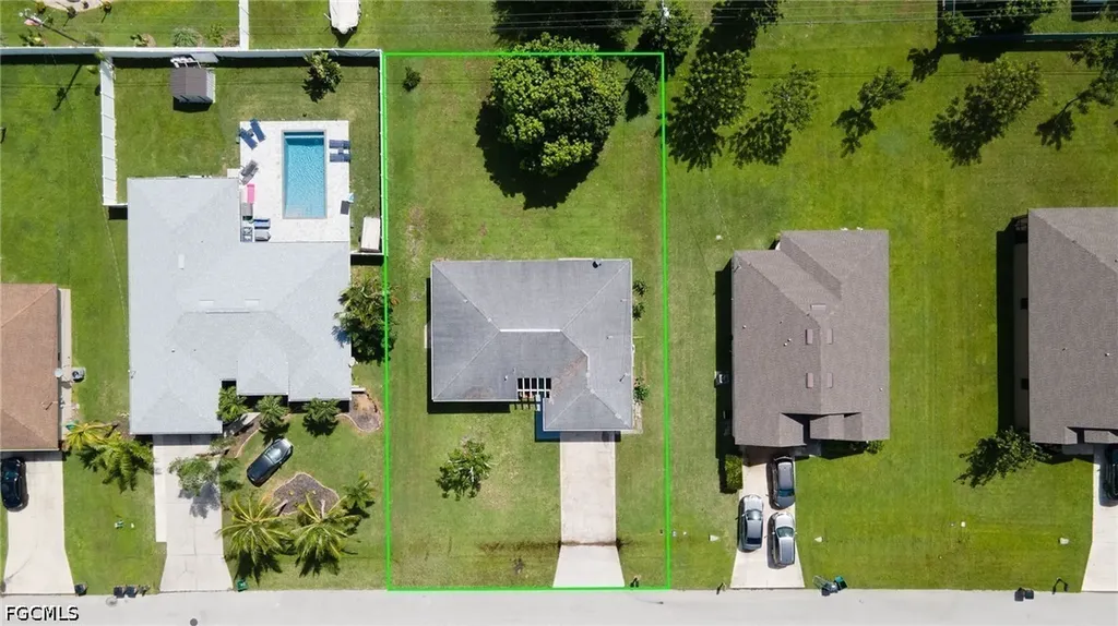 919 SE 5th Place Cape Coral FL 33990