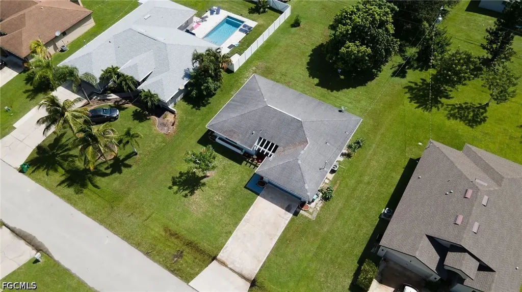 919 SE 5th Place Cape Coral FL 33990
