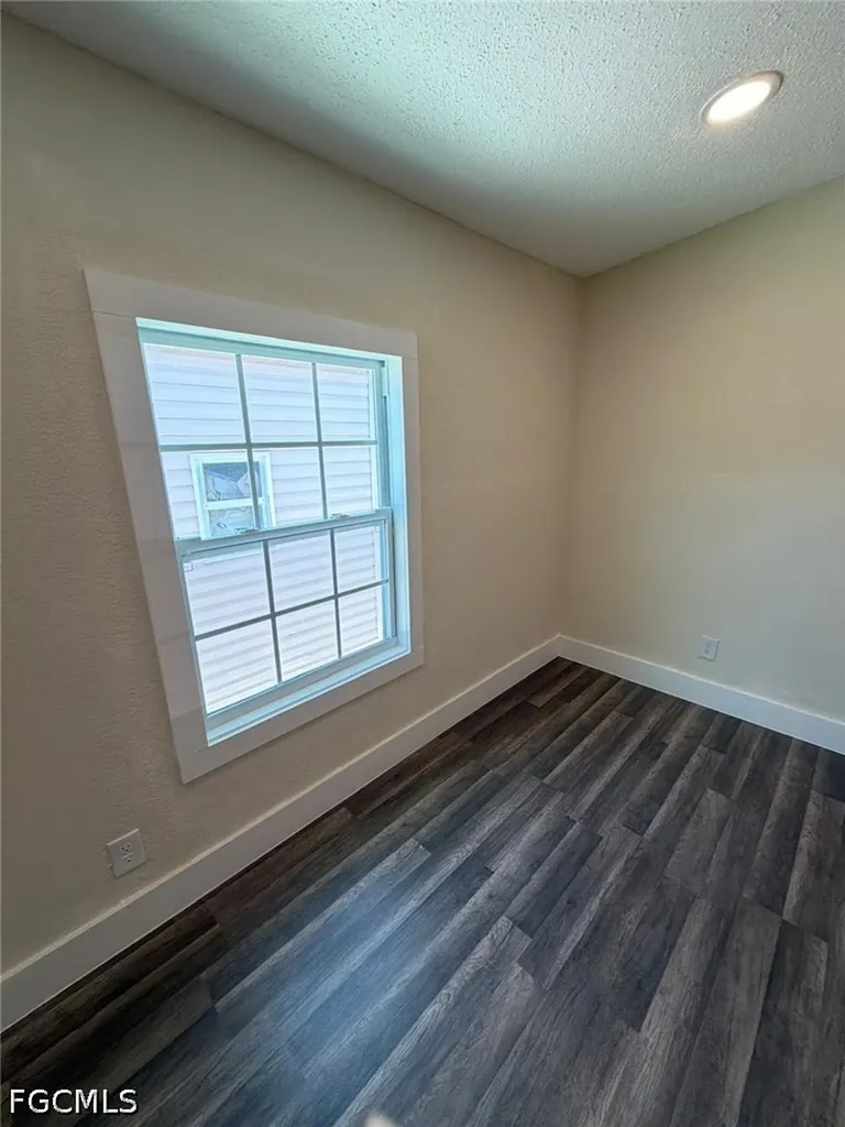 419 SW Pine Island Road Cape Coral FL 33991