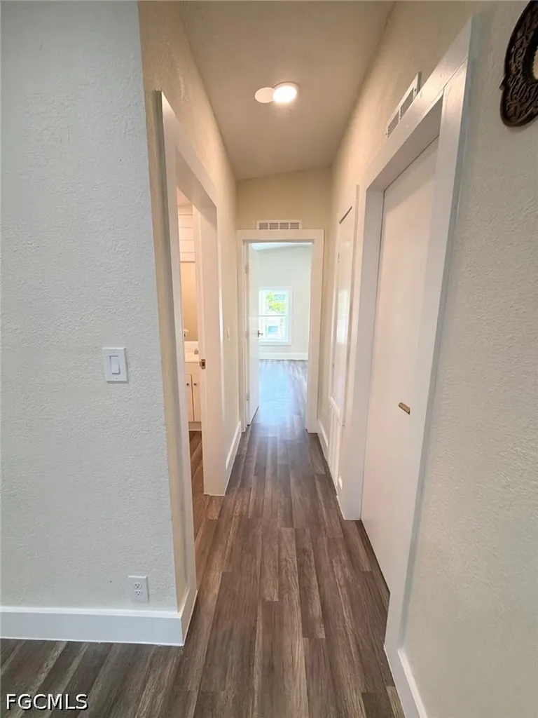 419 SW Pine Island Road Cape Coral FL 33991