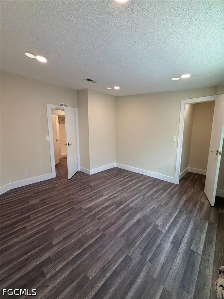 419 SW Pine Island Road Cape Coral FL 33991