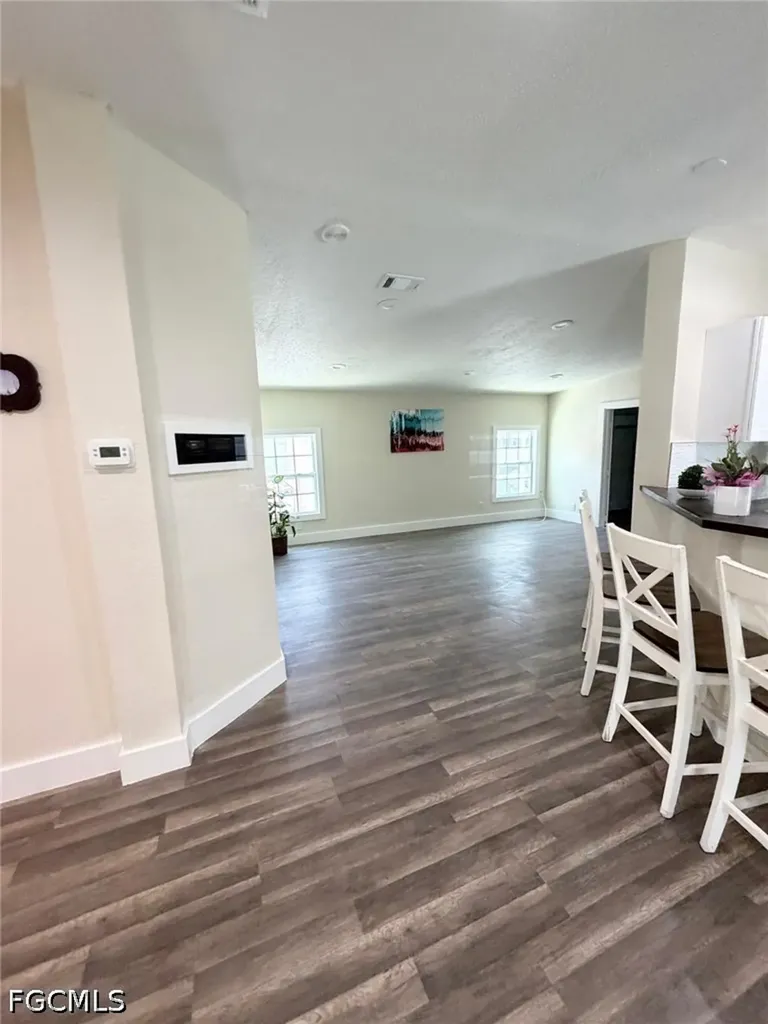 419 SW Pine Island Road Cape Coral FL 33991
