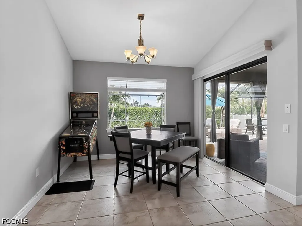 3315 Surfside Boulevard Cape Coral FL 33914