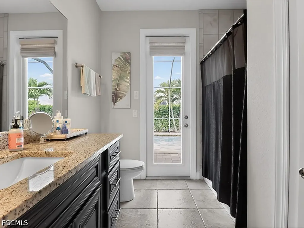 3315 Surfside Boulevard Cape Coral FL 33914