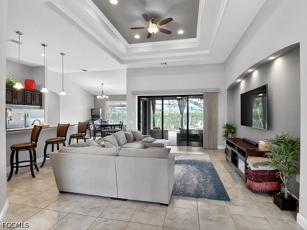 3315 Surfside Boulevard Cape Coral FL 33914