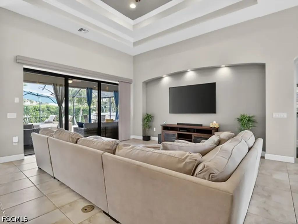 3315 Surfside Boulevard Cape Coral FL 33914