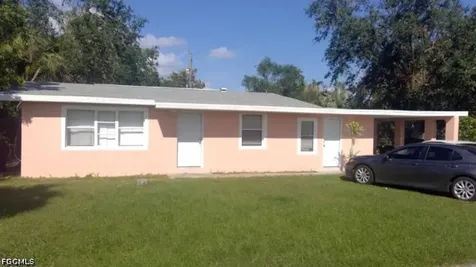 2335 Dora Street Fort Myers FL 33901