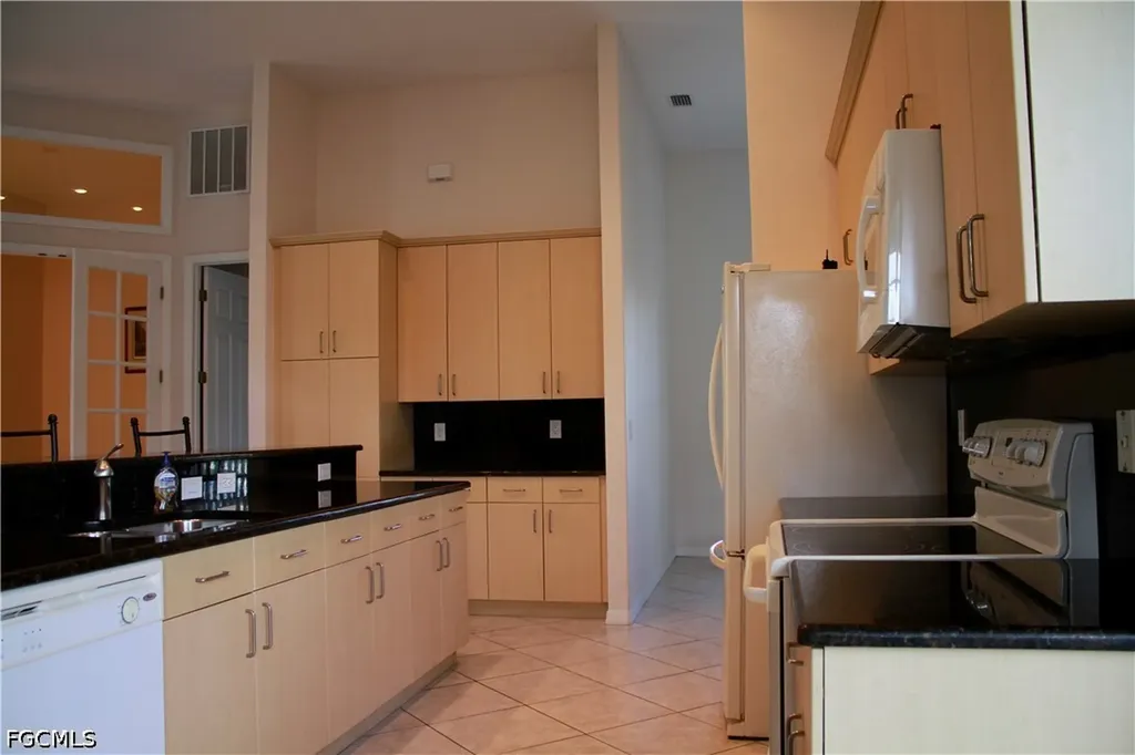 4213 SW 14th Place Cape Coral FL 33914