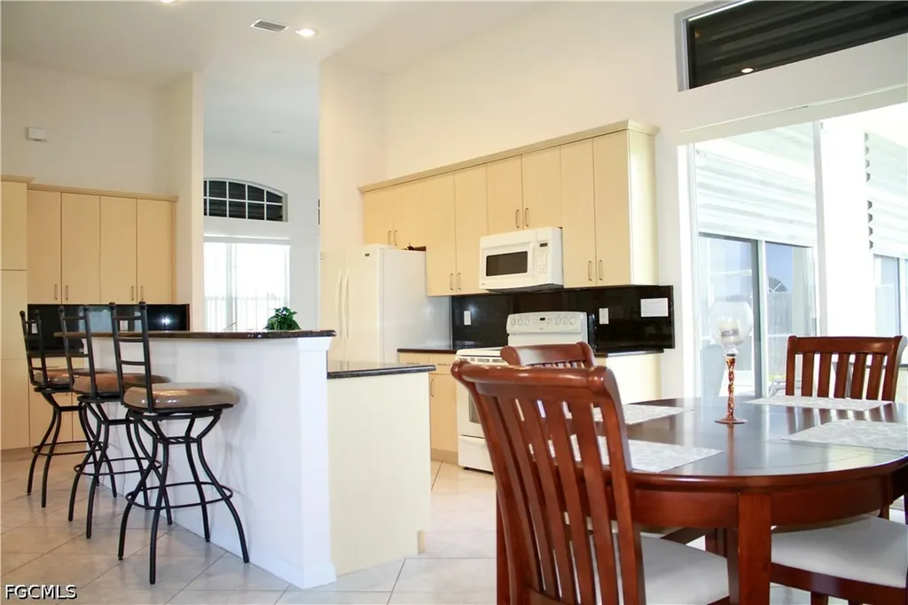 4213 SW 14th Place Cape Coral FL 33914