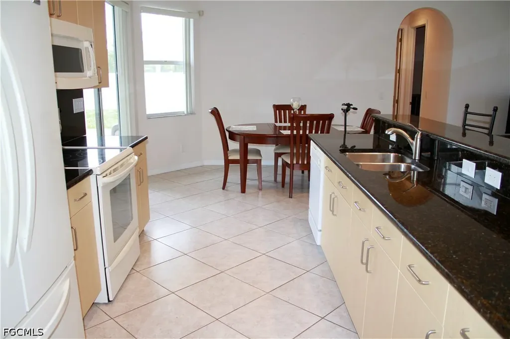 4213 SW 14th Place Cape Coral FL 33914