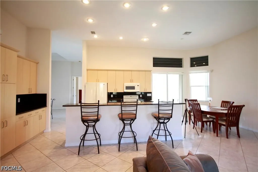 4213 SW 14th Place Cape Coral FL 33914