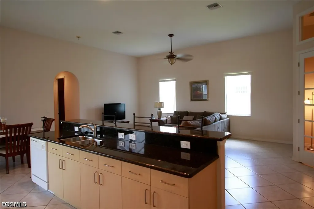 4213 SW 14th Place Cape Coral FL 33914