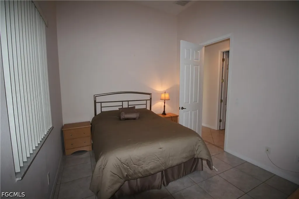 4213 SW 14th Place Cape Coral FL 33914