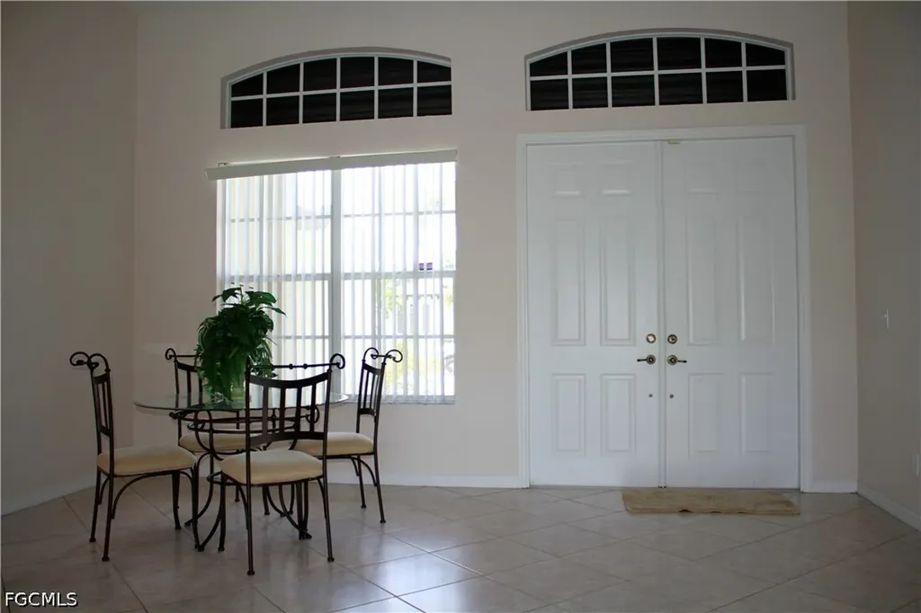 4213 SW 14th Place Cape Coral FL 33914
