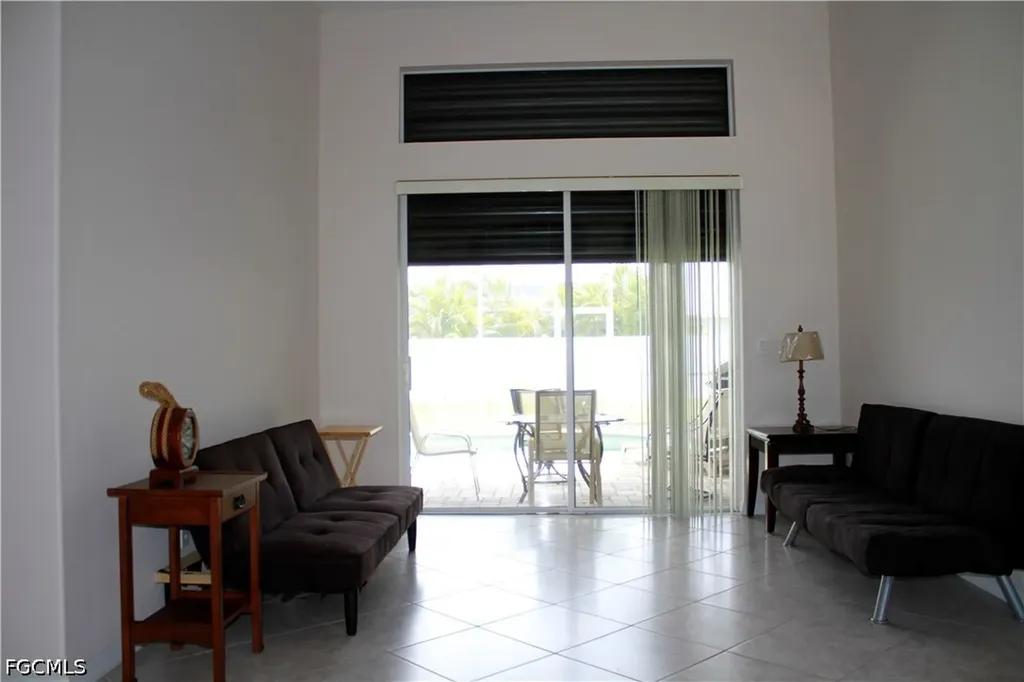 4213 SW 14th Place Cape Coral FL 33914