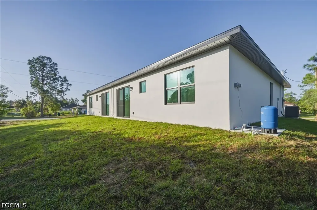 5300 28th Street SW Lehigh Acres FL 33973
