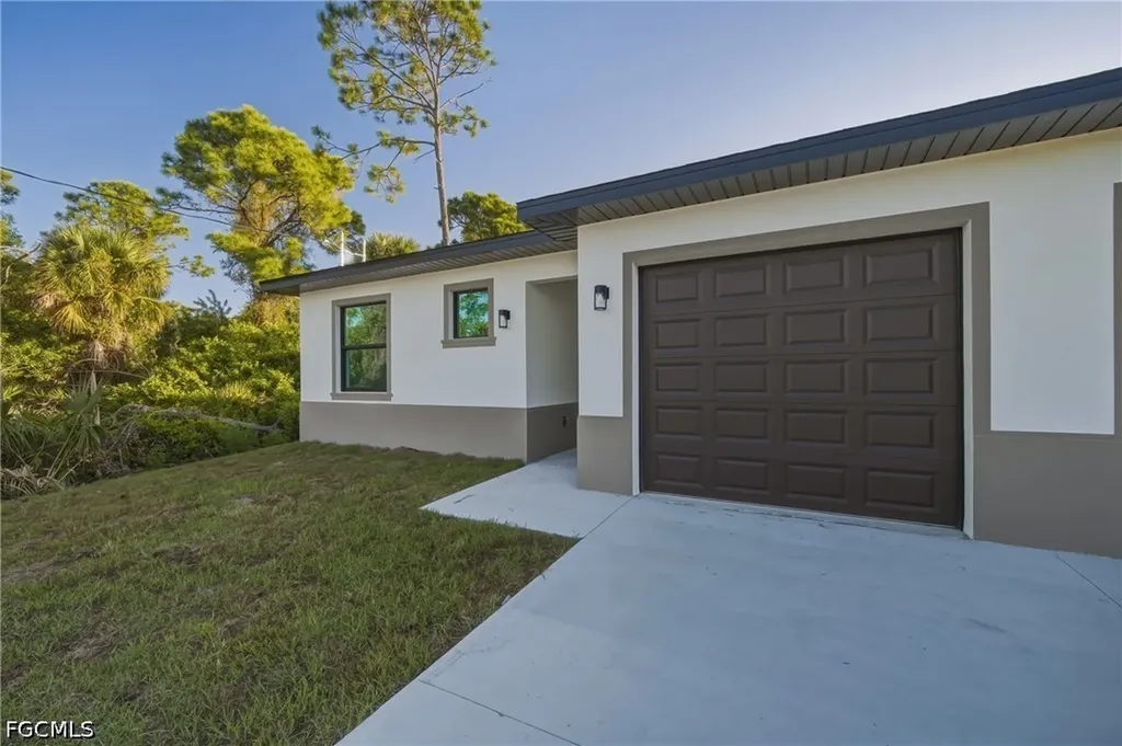 5300 28th Street SW Lehigh Acres FL 33973