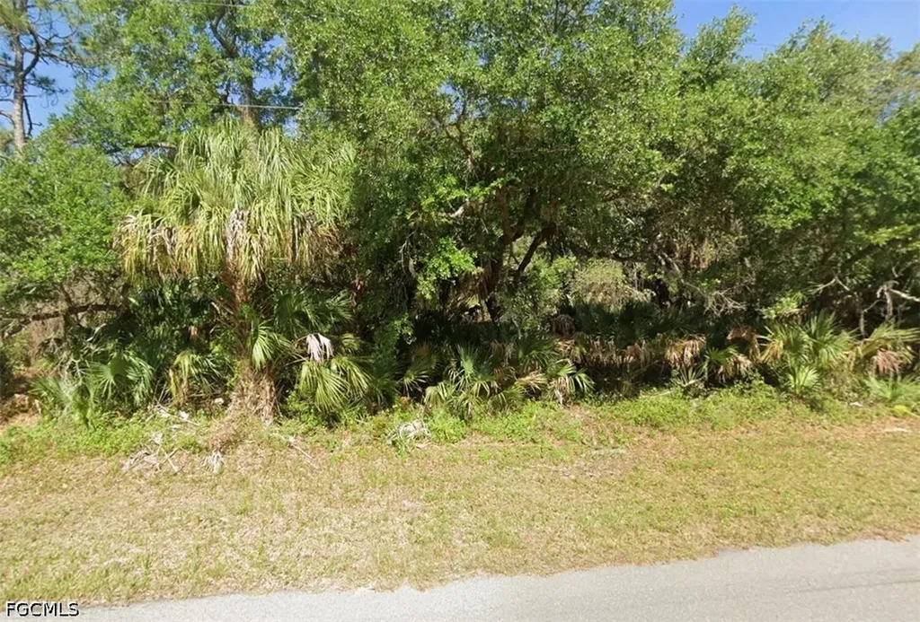 353 Ellington Street Port Charlotte FL 33953