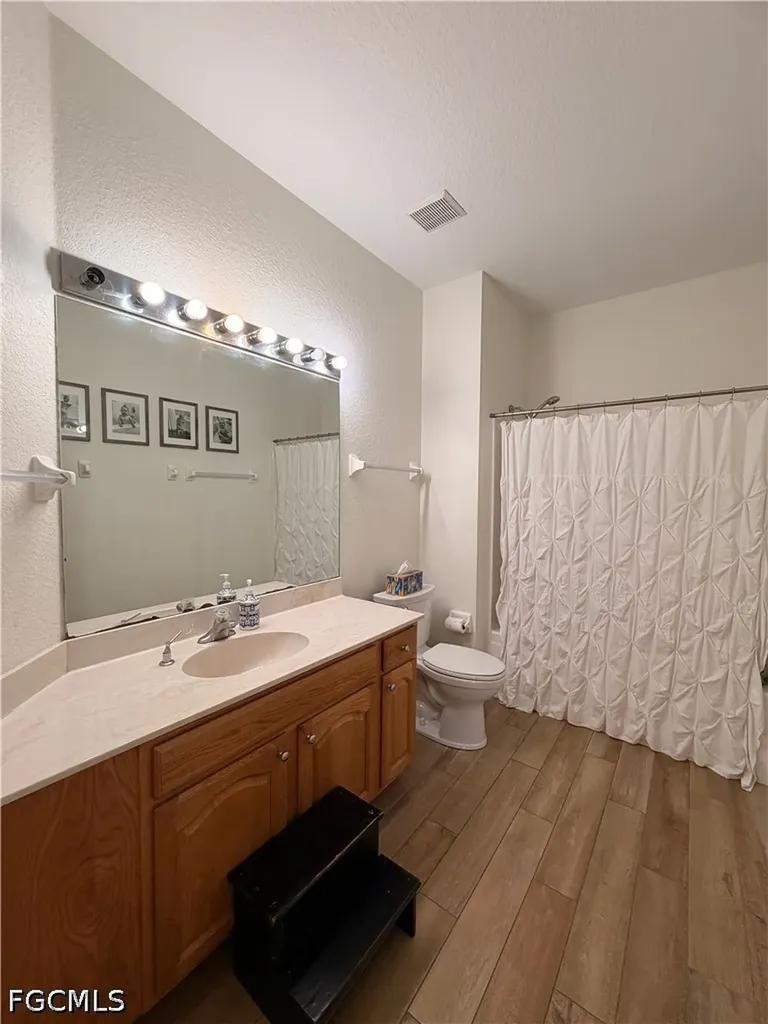14028 Danpark Loop Fort Myers FL 33912