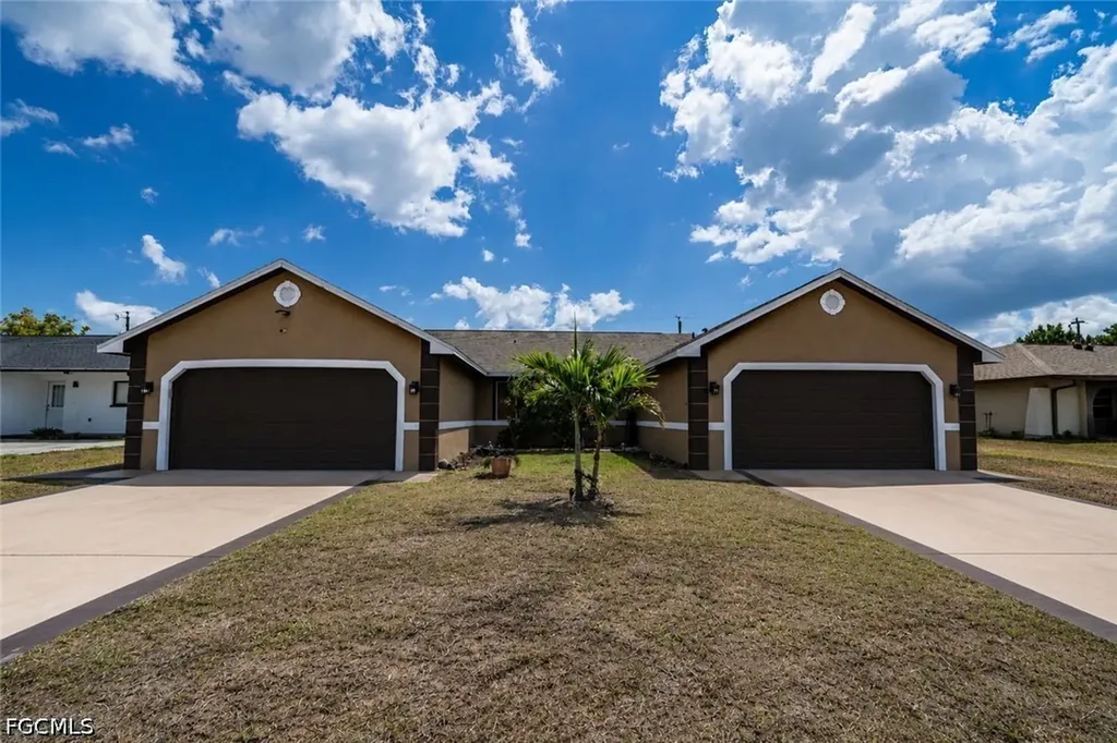 3812-3814 SE 11th Avenue Cape Coral FL 33904