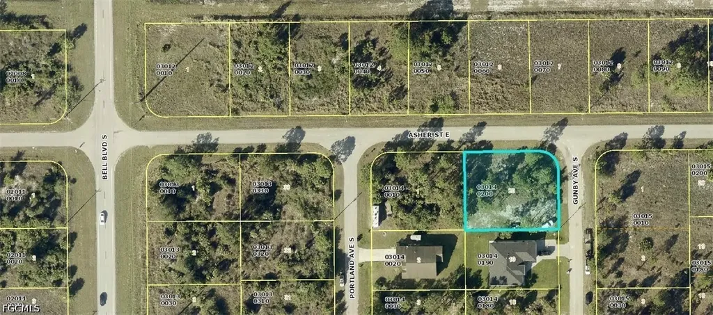 900 Gunby Avenue S Lehigh Acres FL 33974