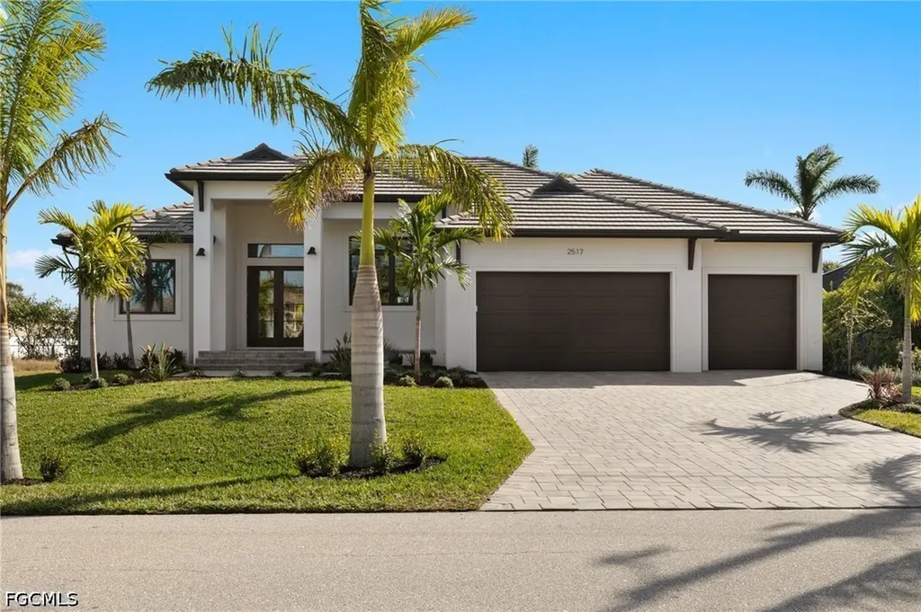 900 Gunby Avenue S Lehigh Acres FL 33974