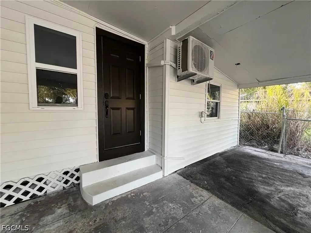 1270 Allen Street Fort Myers FL 33916