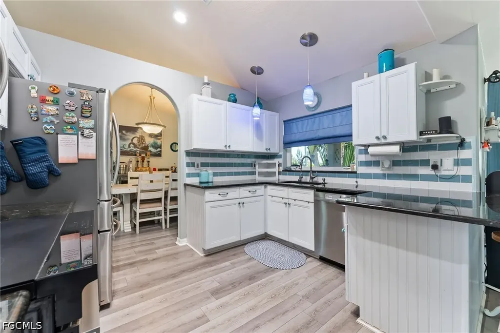 2553 NW 21st Place Cape Coral FL 33993