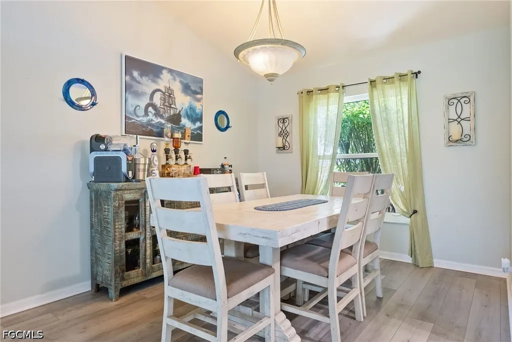 2553 NW 21st Place Cape Coral FL 33993