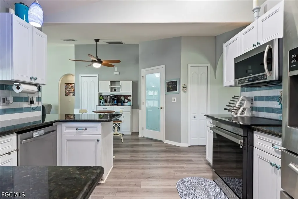 2553 NW 21st Place Cape Coral FL 33993