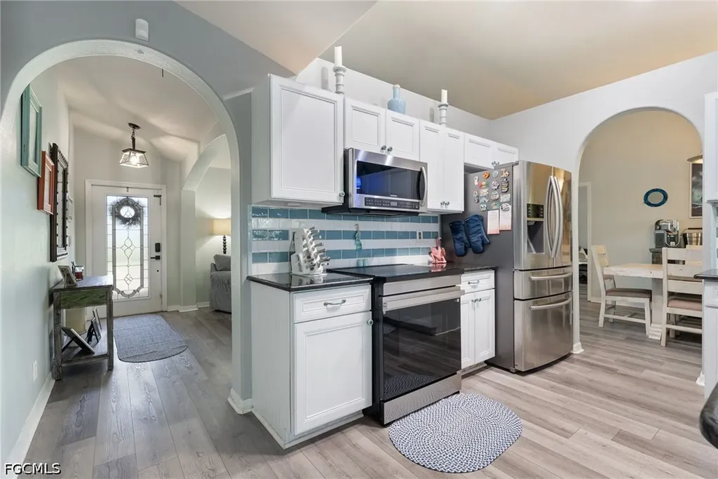 2553 NW 21st Place Cape Coral FL 33993