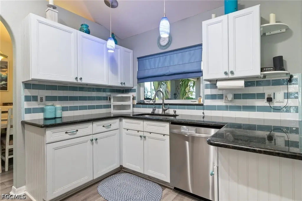 2553 NW 21st Place Cape Coral FL 33993
