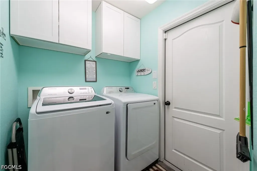 2553 NW 21st Place Cape Coral FL 33993