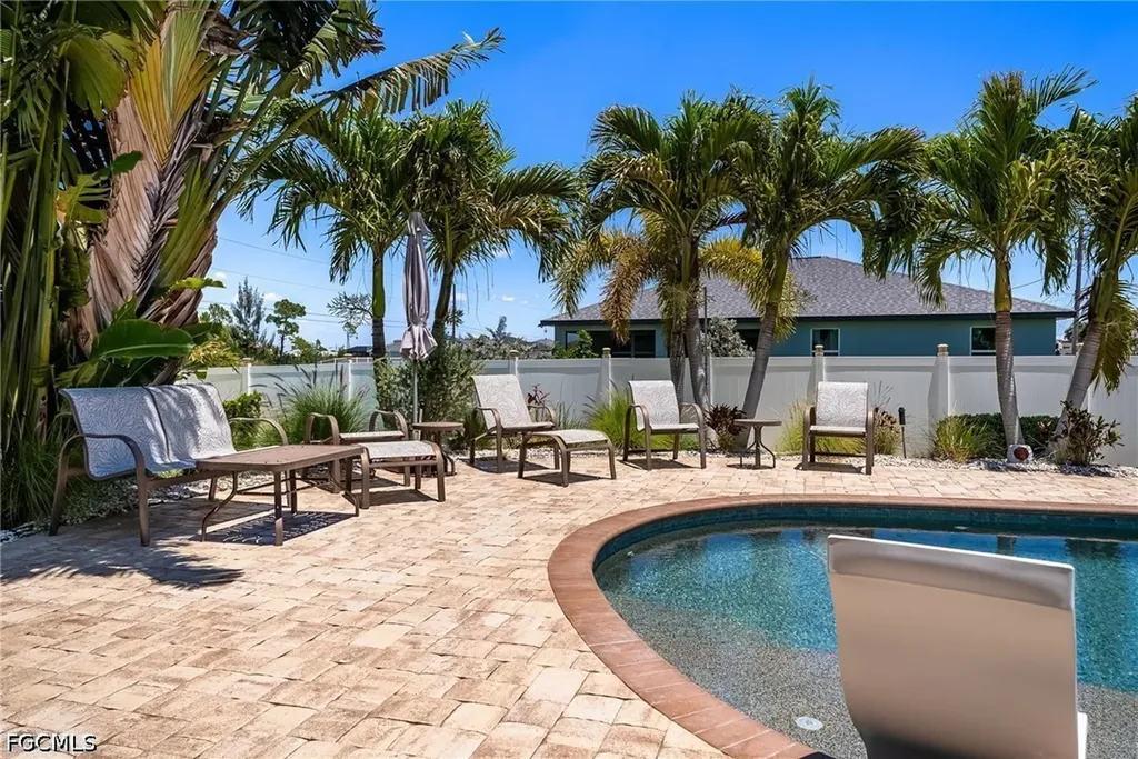 2553 NW 21st Place Cape Coral FL 33993