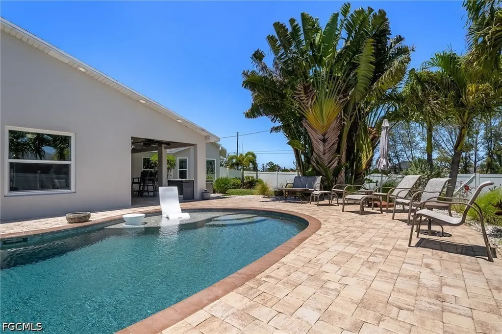 2553 NW 21st Place Cape Coral FL 33993