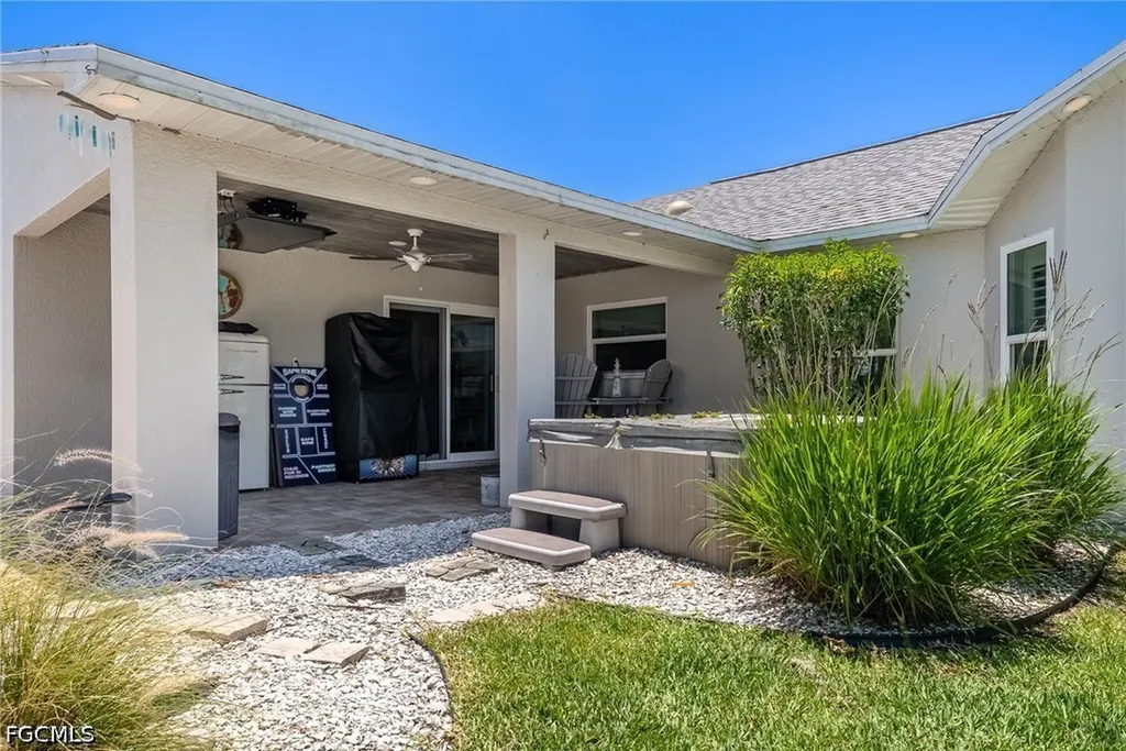 2553 NW 21st Place Cape Coral FL 33993