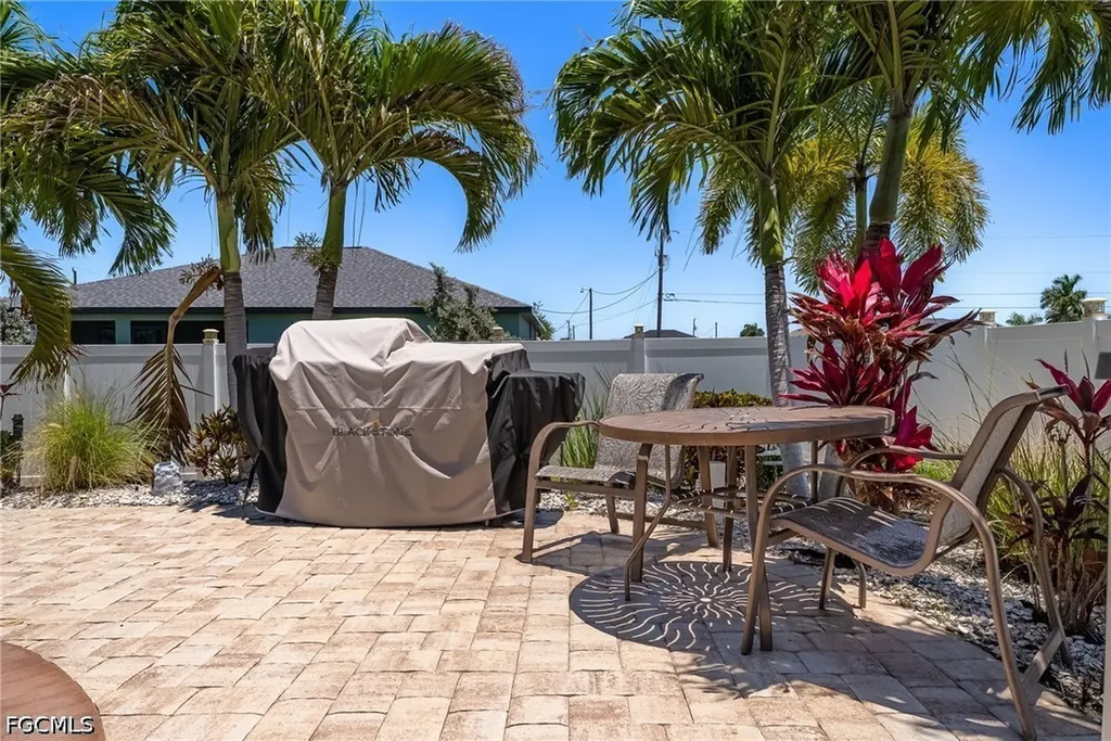 2553 NW 21st Place Cape Coral FL 33993