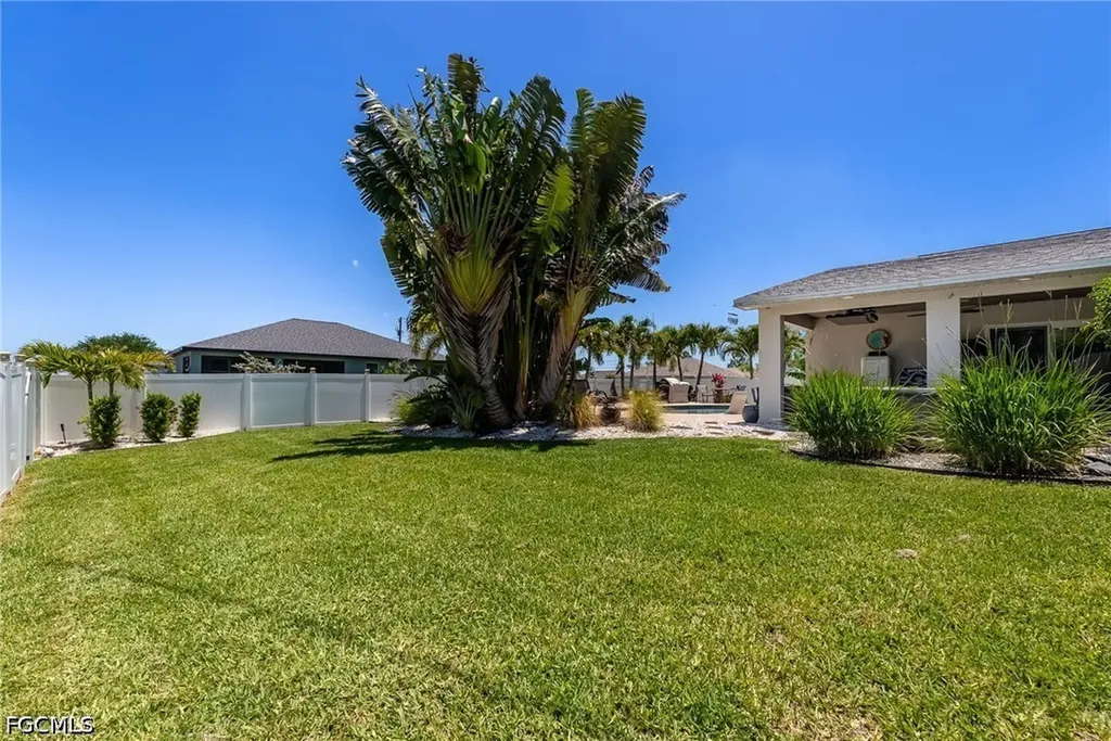 2553 NW 21st Place Cape Coral FL 33993