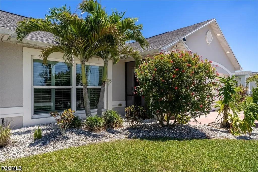 2553 NW 21st Place Cape Coral FL 33993