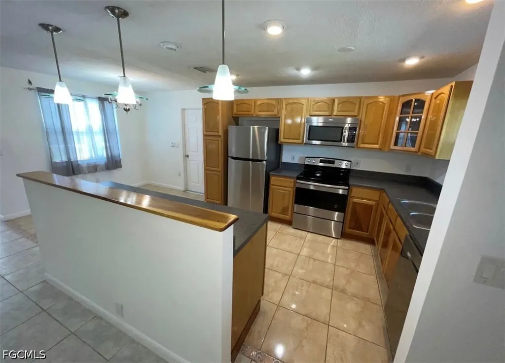 25 Estate Drive North Fort Myers FL 33917