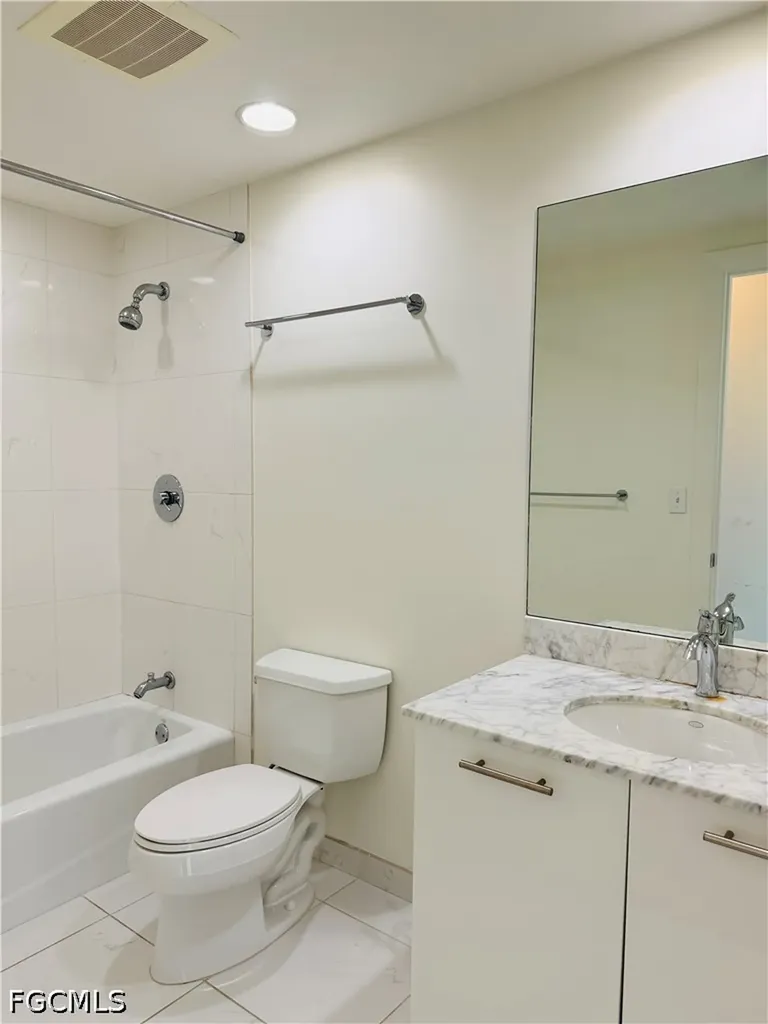 3000 Oasis Grand Boulevard Fort Myers FL 33916