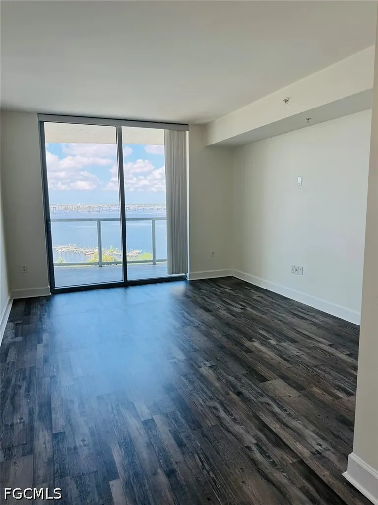 3000 Oasis Grand Boulevard Fort Myers FL 33916